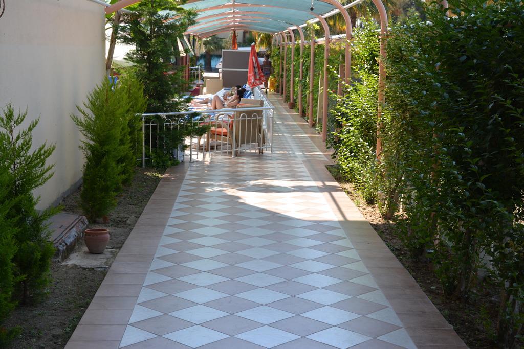 Yavuzhan Hotel Side Exterior foto